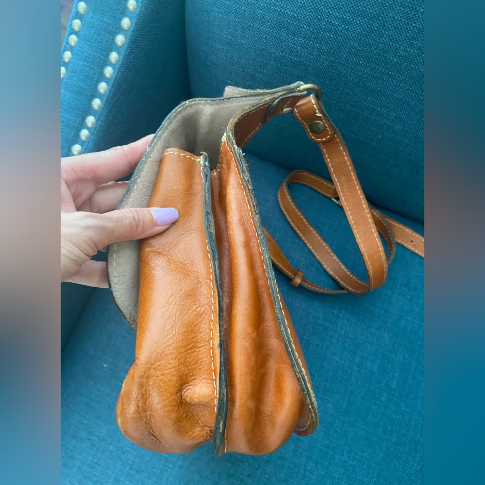 Vintage Patricia Nash Honey Brown Leather Saddle Shoulder/Crossbody Purse Bag - Picture 7 of 16
